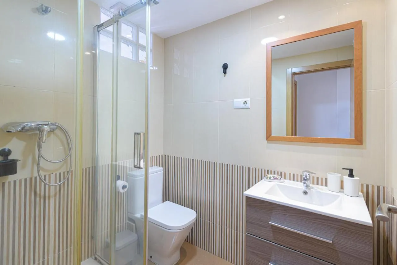 Wintowinrentals Amazing Front Sea View & Relax 托雷德本纳贾尔邦 公寓